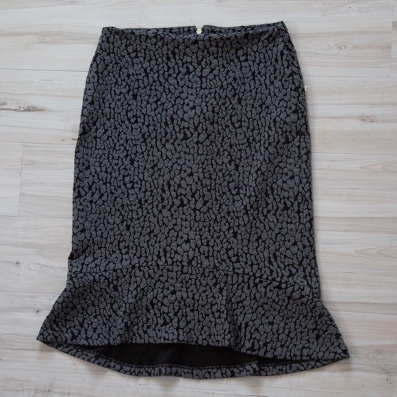 Michael Kors Dresses & Skirts - Michael Kors Pencil Skirt Size Medium